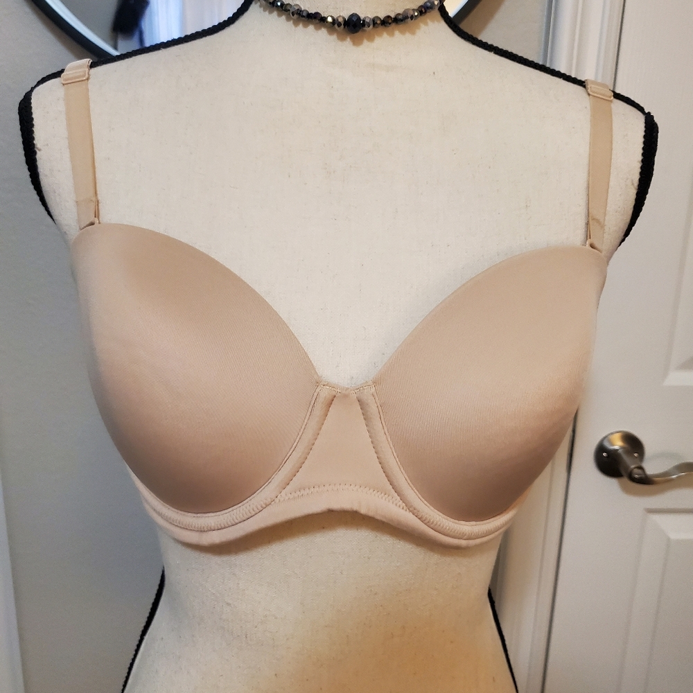 WACOAL STRAPLESS BRA WITH STRAPS 34D IN GOOD CONDITION!